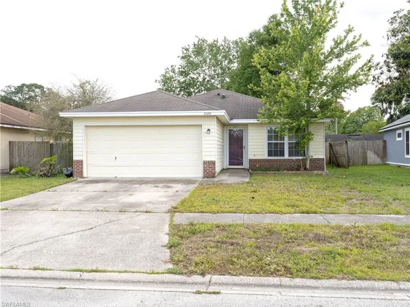 3326 International Village Ct, Jacksonville, FL 32277