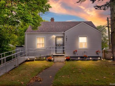 19379 Ashton Ave, Detroit, MI, 48219