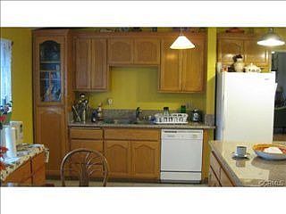 5th image of 1121 S Broadmoor Ave
