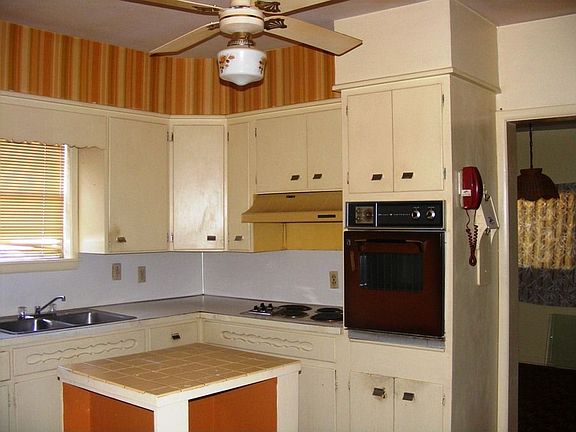5th image of 115 E Ada Ave