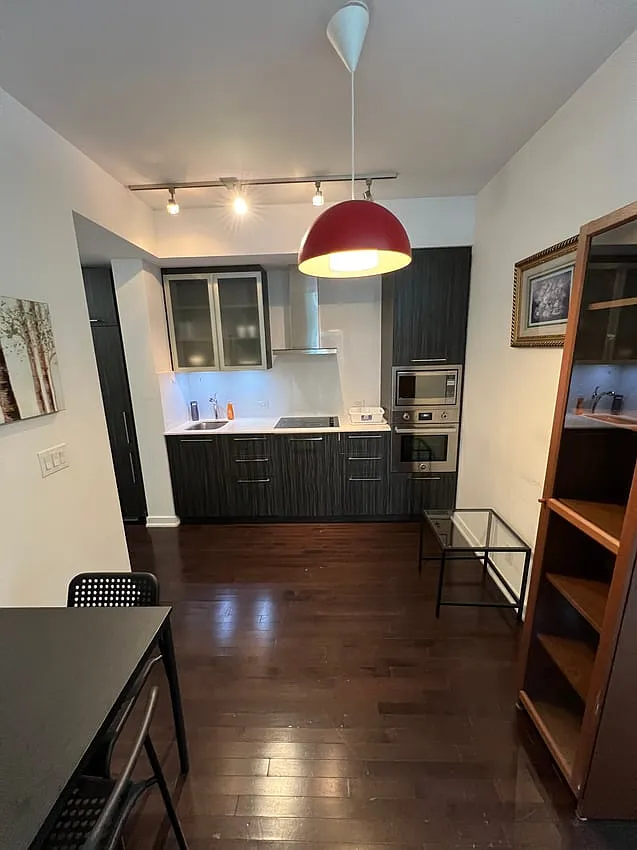 Flex Room - York St & Bremner Blvd — Photo 3