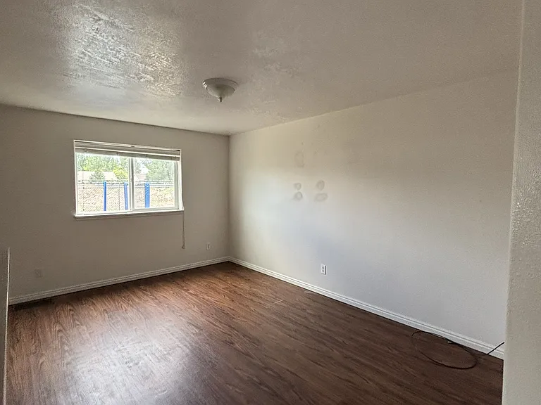 3565 Deloy Dr #4 — Photo 5