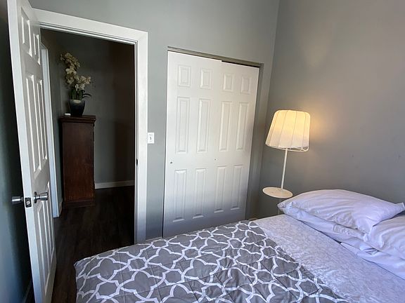 4th image of 1537 Poplar St APT 2B