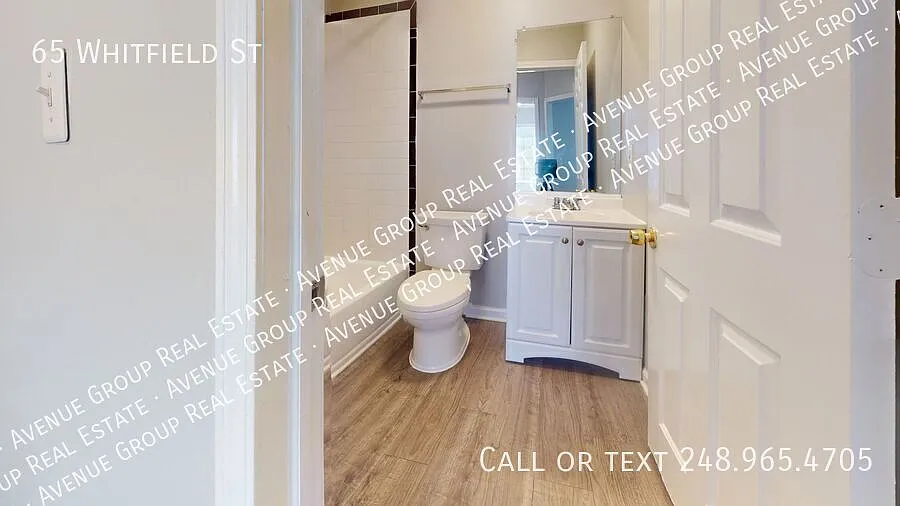 2nd Month Free! Updated 2-Bedroom Townhome For Lease In Pontiac — Photo 3