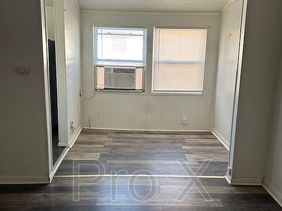 2nd image of 1007 E Madison St #1/2-A