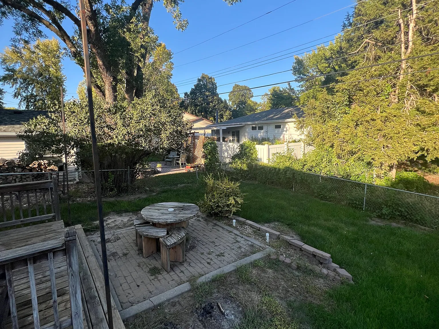 3 bed, 7518 sqft, $2,200 — Photo 3