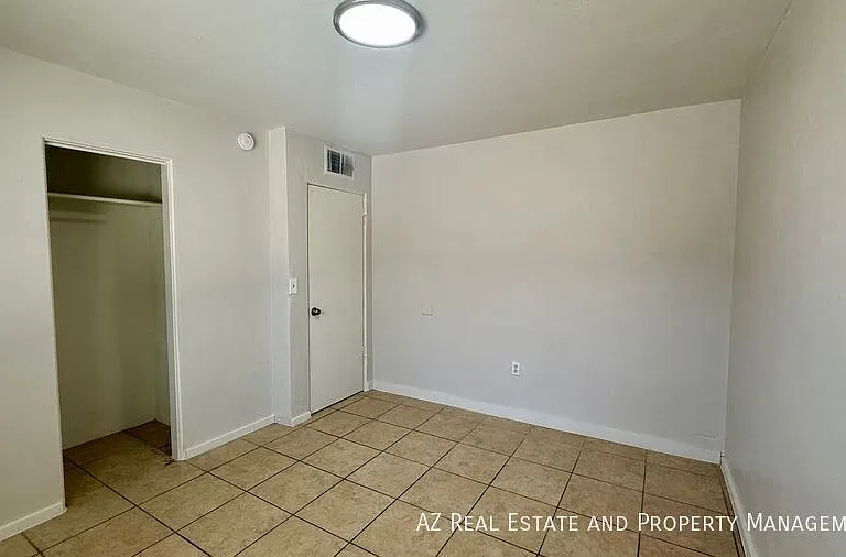 1405 W Clarendon Ave #1 — Photo 11