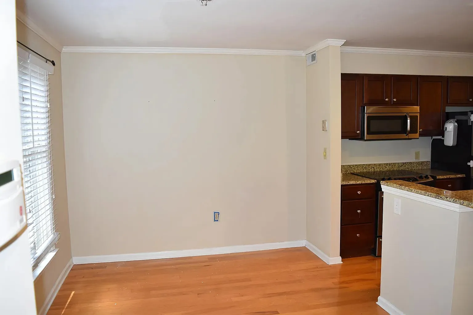 2 bed, 1106 sqft, $1,850 — Photo 4