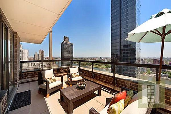 Sold by Halstead Real Estate | media 17