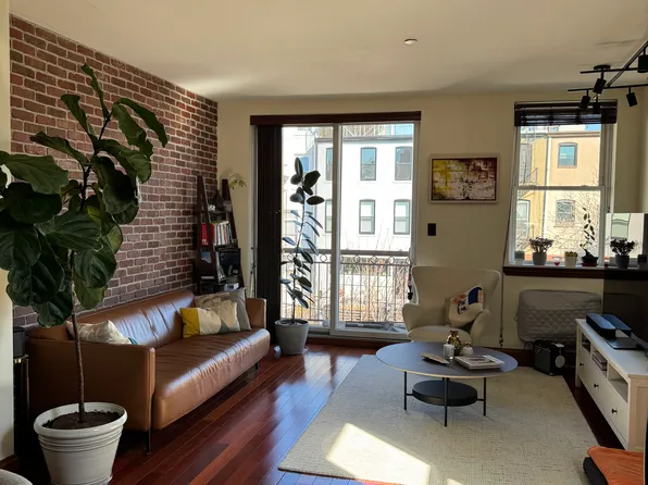 127 4th Pl APT 3B, Brooklyn, NY 11231