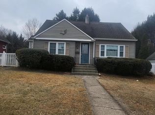 31 Penn Valley Dr, Yardley, PA 19067