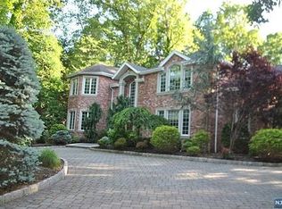 7 Ann St, Old Tappan, NJ 07675
