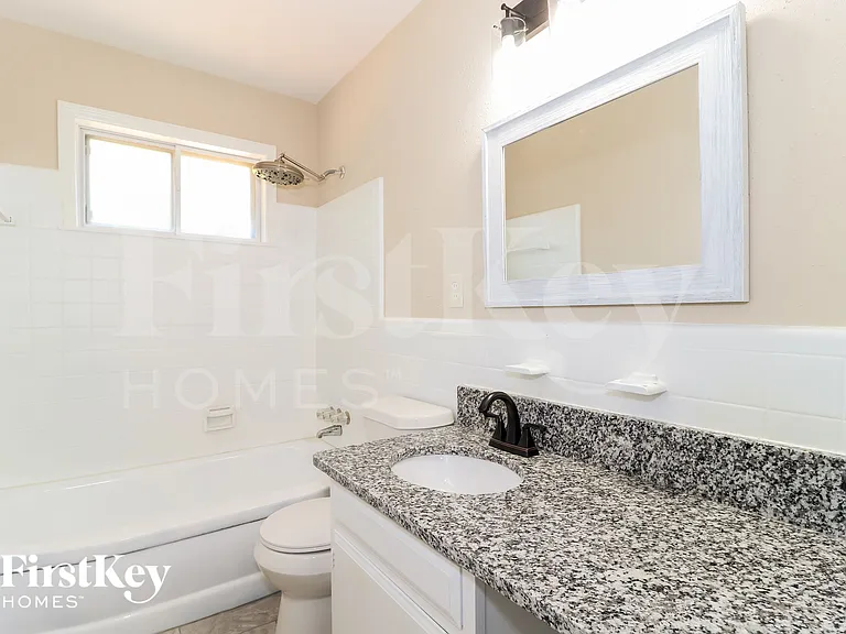 3021 Chaucer Ln — Photo 10