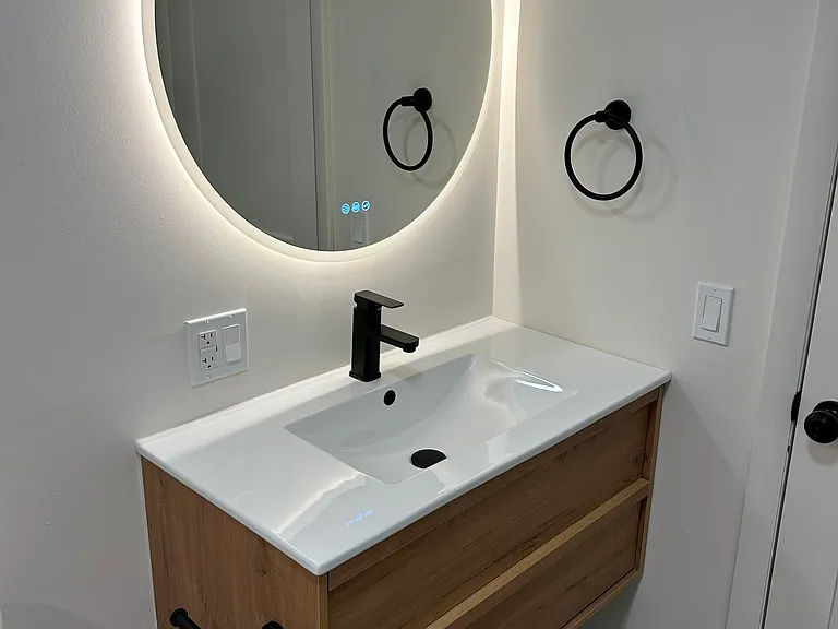 787 Admiral St #1 — Photo 10