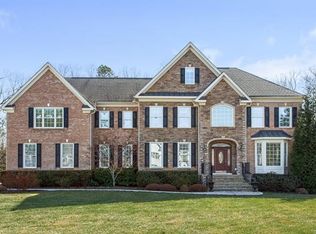 5813 Grayley Ct, Glen Allen, VA 23059