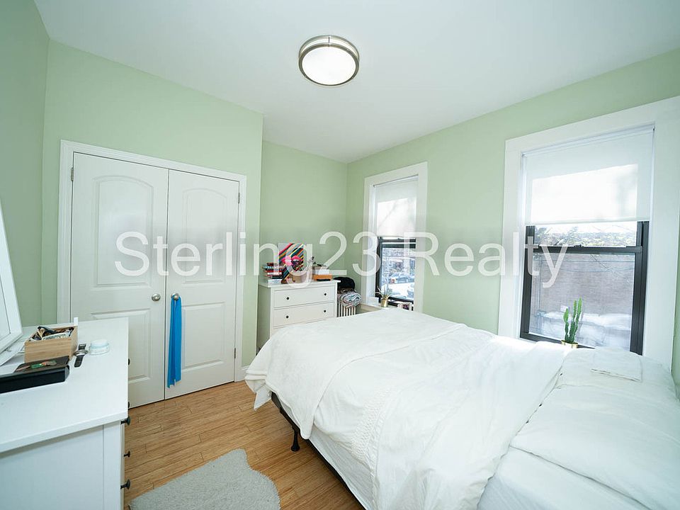 1st image of 23-04 Crescent St #2BB