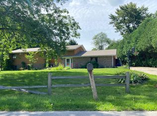 5802 W Skyline Dr, La Porte, IN 46350