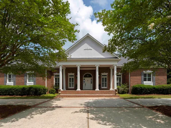 5601 Canongate Ln, Birmingham, AL 35242