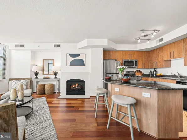 1021 Garfield St #637, Arlington, VA 22201