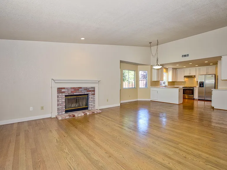 3800 Sheffield Cir — Photo 10