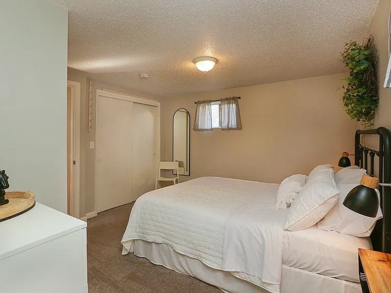 600 SW Dawnview Ct — Photo 15