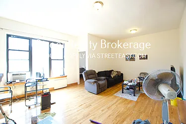 Rented by Street Realty Brokerage LLC