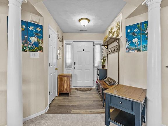 2nd image of 3957 Pleasant Valley Rd