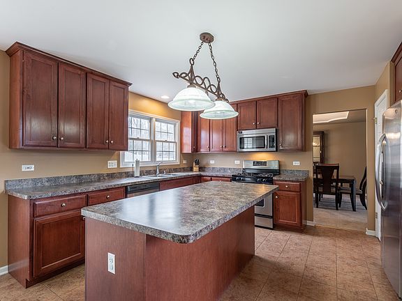 4th image of 16929 Arbor Creek Dr