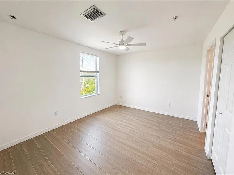 3815 Chiquita Blvd S — Photo 32