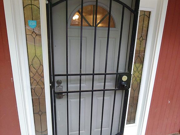 2nd image of 301 S Bertrand St