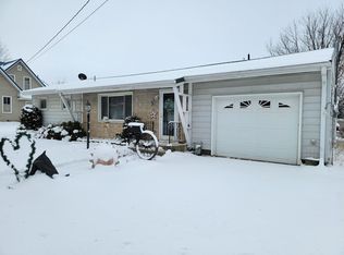 210 5th St W, Cresco, IA 52136