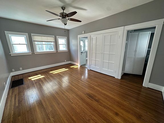 2nd image of 1836 E 1st St #6