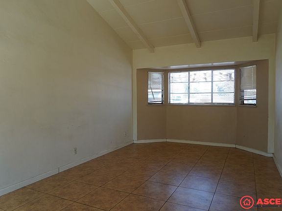4th image of 1702 Shamrock Way APT 5