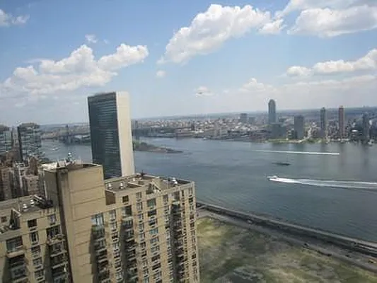 Rented by Fenwick Keats Real Estate | media 7