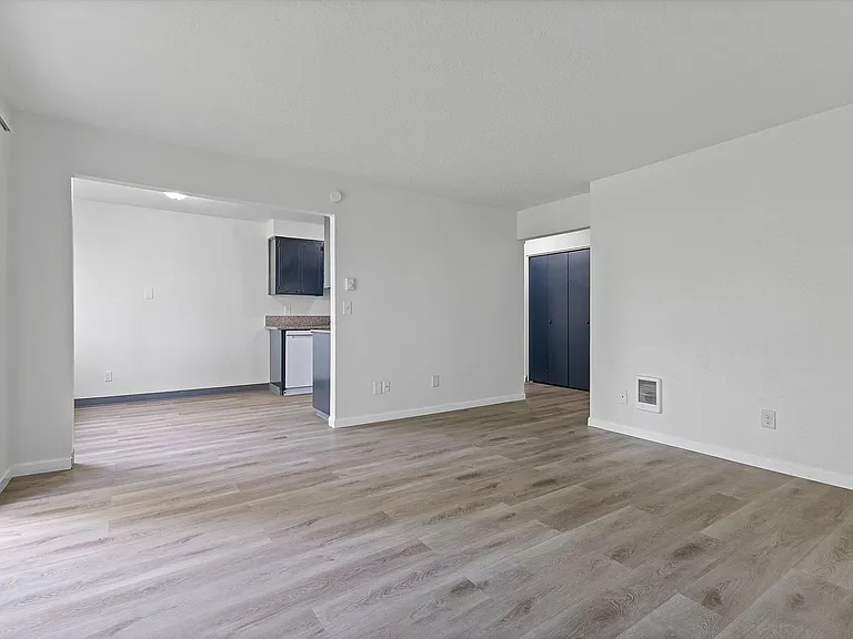 15220 SE Stark St #1-21 — Photo 8