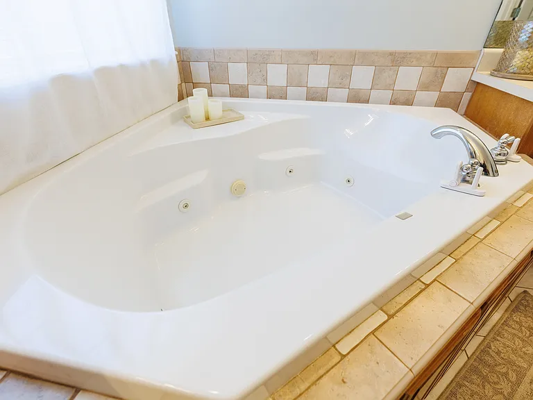4645 Rustic Ridge Rd — Photo 33