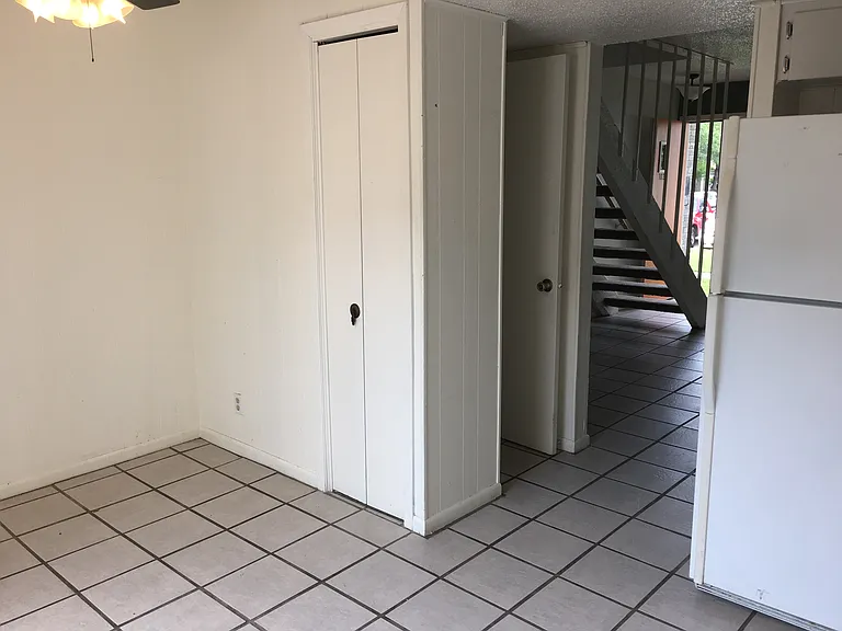 8815 Dawnridge Cir #103 — Photo 6