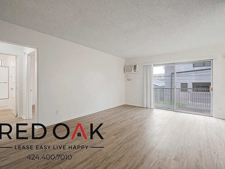 915 N Wilton Pl #213 — Photo 8