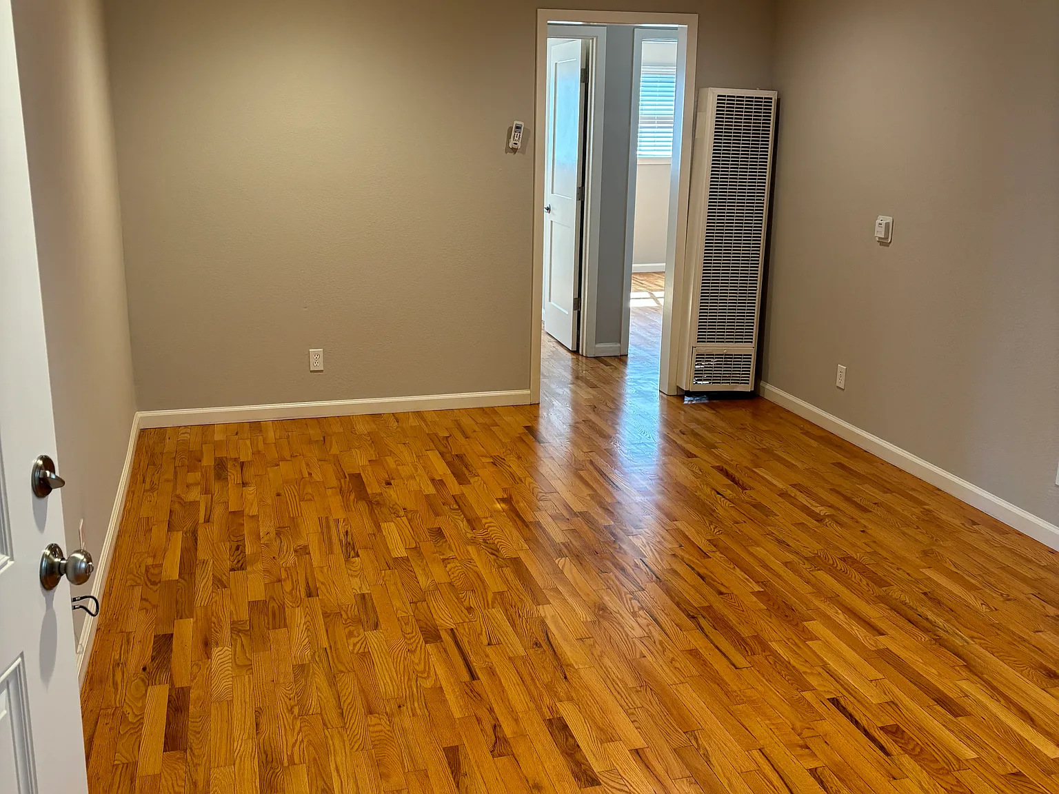 2 bed, 750 sqft, $3,150 — Photo 1