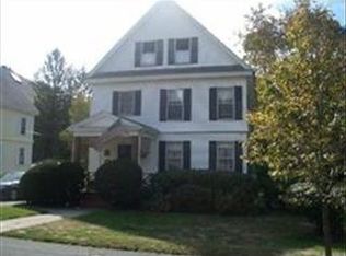 117 Chestnut St, Andover, MA 01810