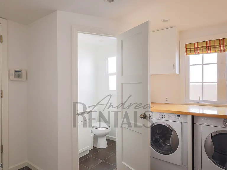 5555 Harbord Dr — Photo 33