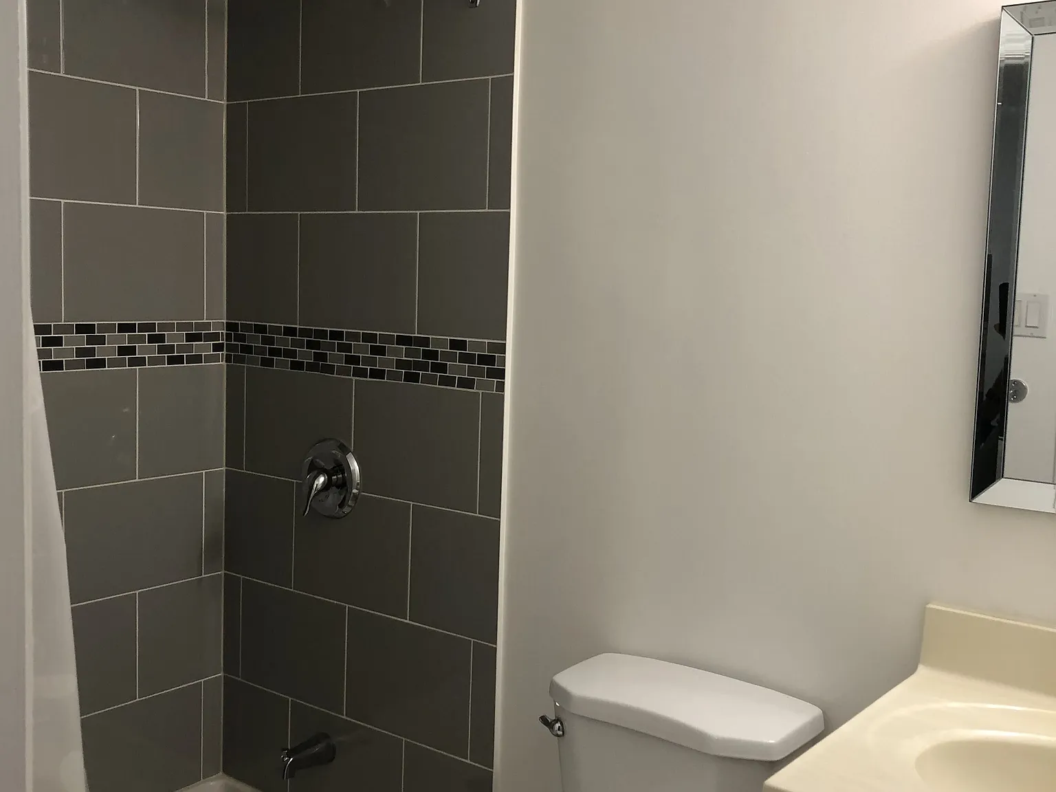 2 bed, $1,800 — Photo 4