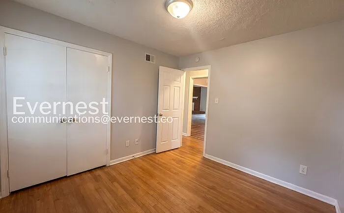 8474 Charleston Dr — Photo 15