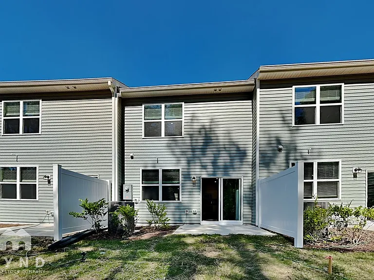 3015 Fulong Dr — Photo 16