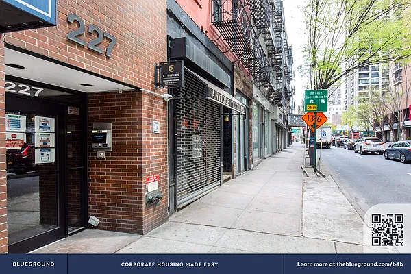 Rented by The Blueground | media 71