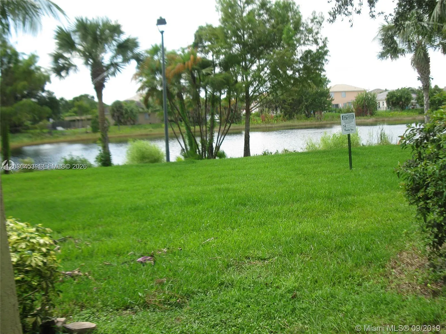 Towngate Condo Nine — Photo 1