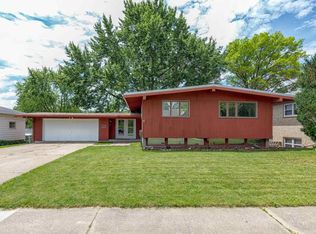 610 Easton Ave, Waterloo, IA 50702