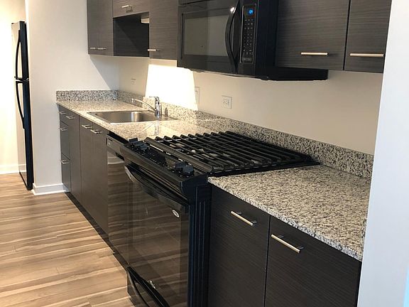 5th image of 707 N Lasalle St #1708