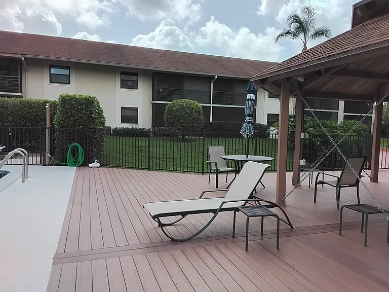 SW Palm City Rd — Photo 14