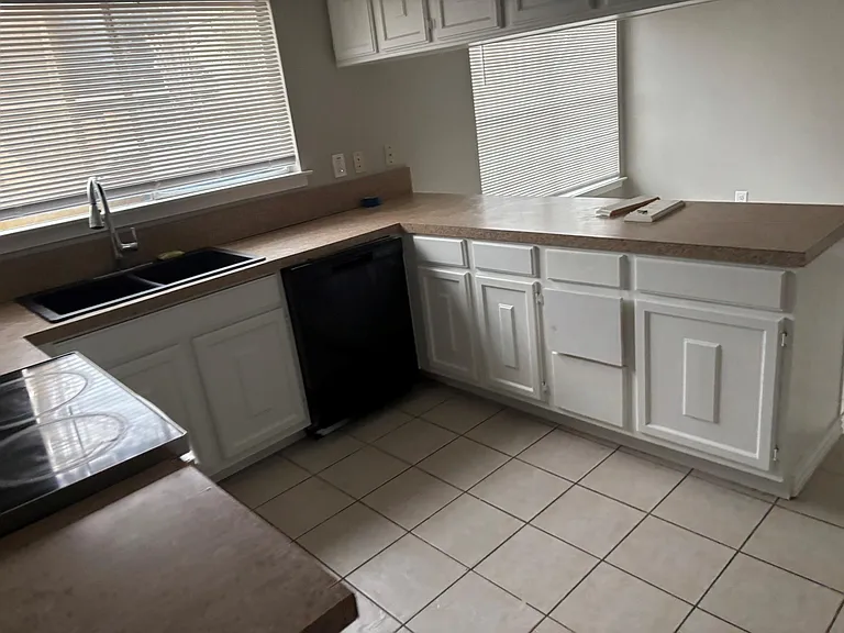 8606 Summit Pines Dr — Photo 3